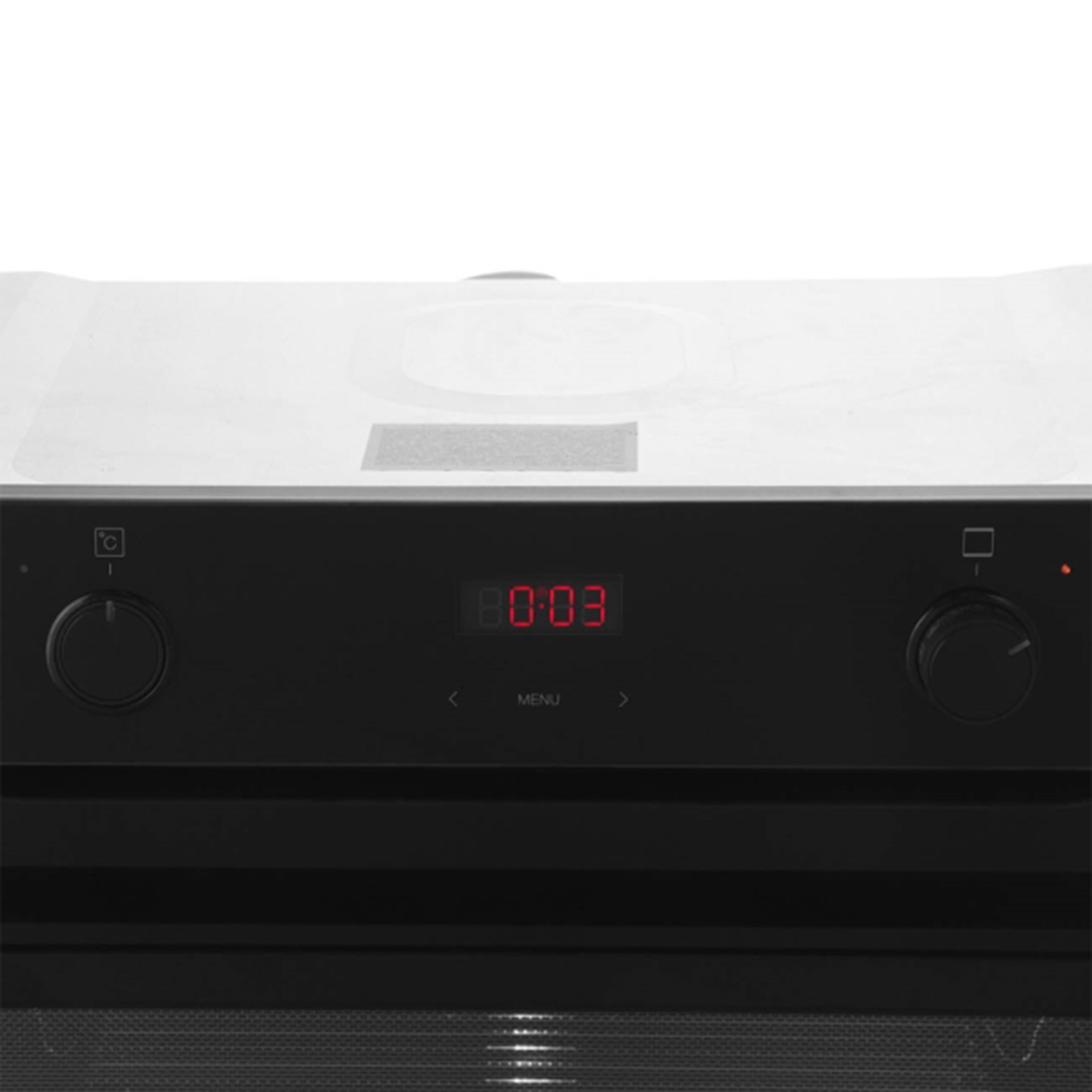 BOESS694077_3
