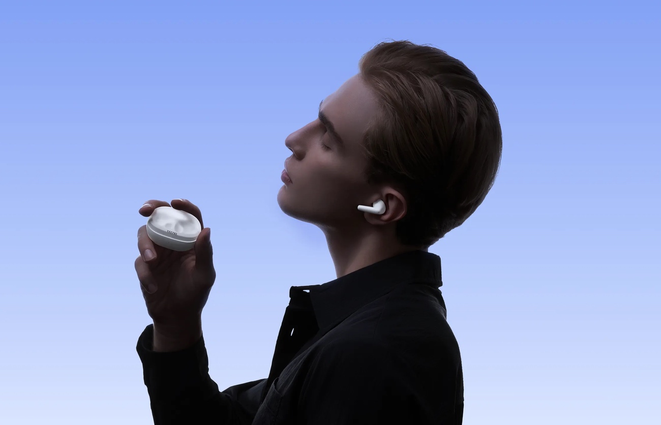 Buds 4_3.jpg Buds 4_3.jpg